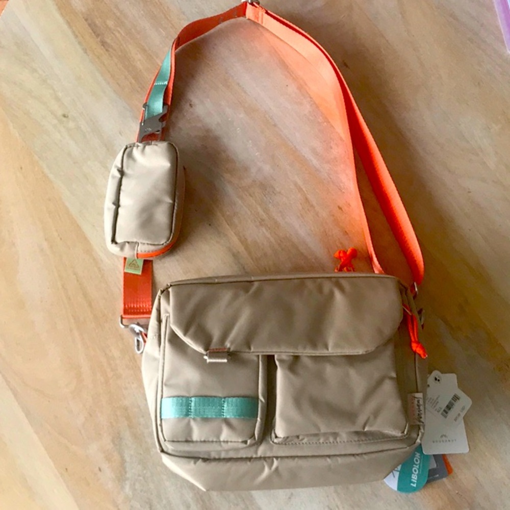 Free People Movement Mission Doughnut Bag 3.5L